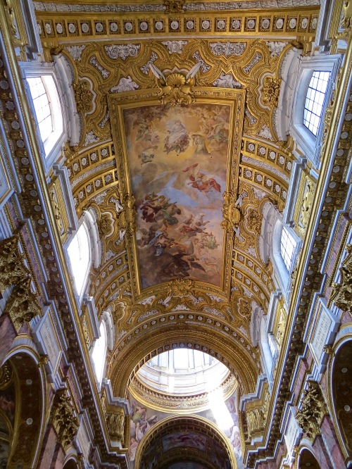 The ornate ceiling in Basilica dei SS Ambrogio E Carlo.